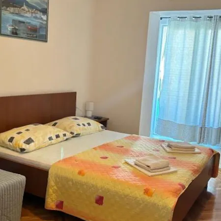 Apartment Mira Roso - Makarska